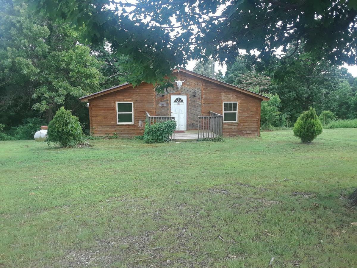 Cedar Cabin Located On A Buffalo Farm Marshall Luaran gambar